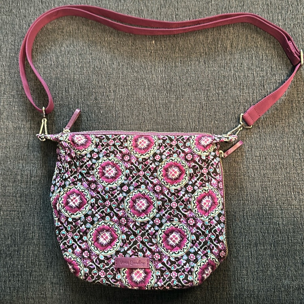 Vera Bradley Women's Bucket Crossbody in Lilac Medallian